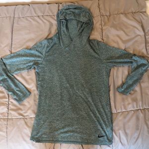 Women’s Nike Dri-Fit Hooded Long Sleeve (Medium)